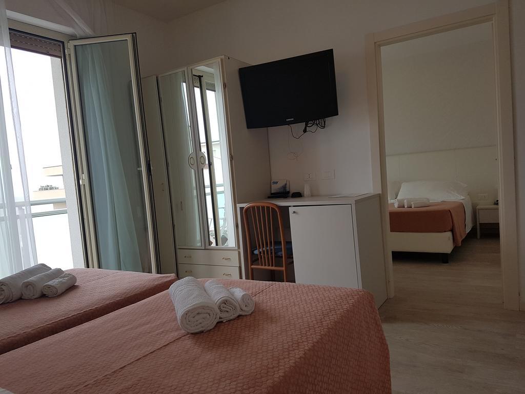 Hotel Sorriso Milano Marittima Exterior foto
