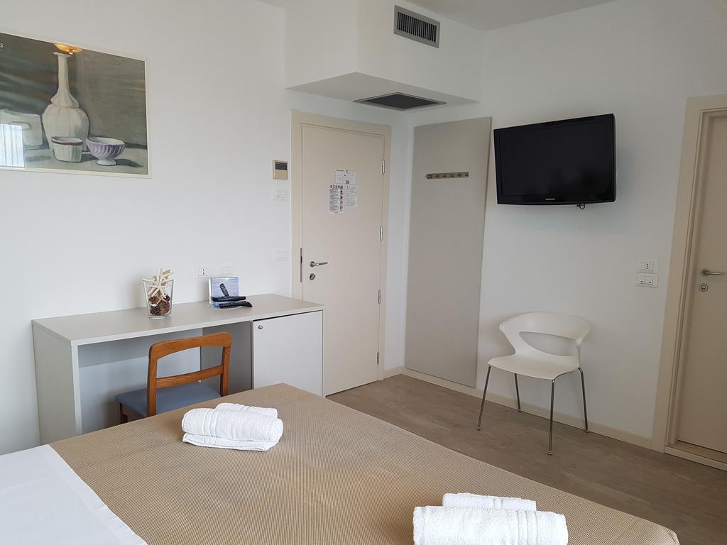 Hotel Sorriso Milano Marittima Exterior foto